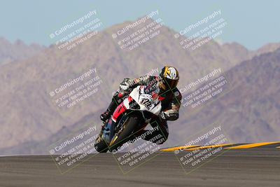 media/Oct-03-2022-Moto Forza (Mon) [[5f077a3730]]/Intermediate Group/Session 4 (Turn 9)/